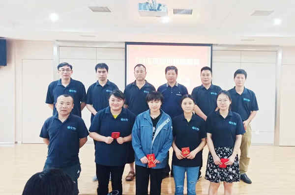 “以人為本，克服困難，完成任務” —尤孚中國2020上半年度總結會議